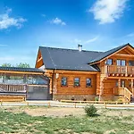 Koliba Zlata Podkova База отдыха *