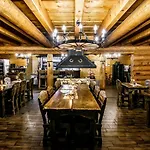 Koliba Zlata Podkova База отдыха *
