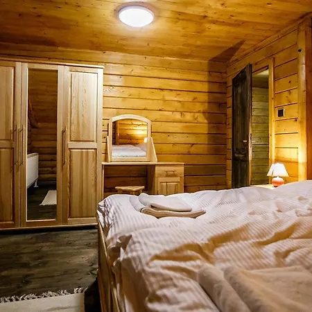 Koliba Zlata Podkova *