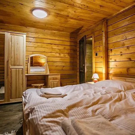 Koliba Zlata Podkova Tatil parkı Kösice